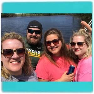 Meet your Posher, Lacey